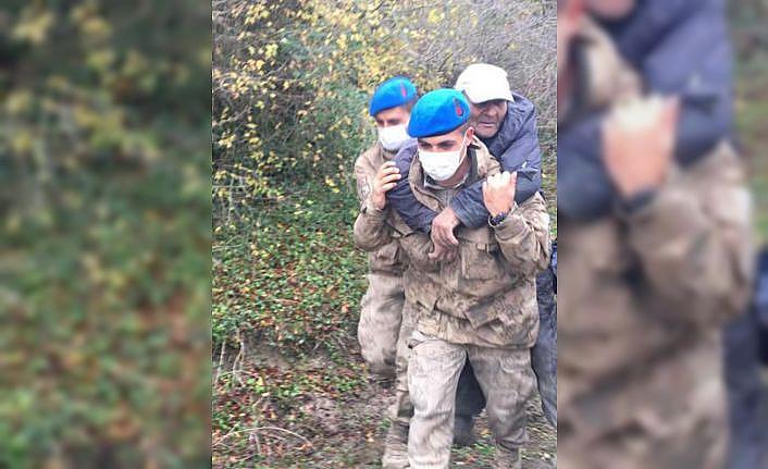 Bursa'da ormanlık alanda kaybolan yaşlı adam 14 saat sonra bulundu
