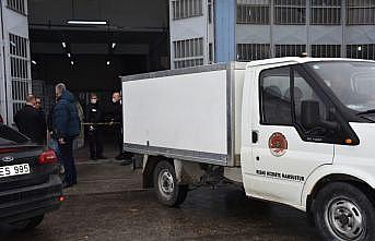 Bursa'da üzerine plastik enjeksiyon makinesi devrilen işçi öldü