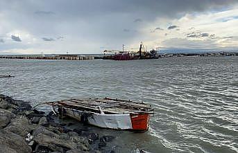 Tekirdağ'da şiddetli rüzgar nedeniyle bazı balıkçı tekneleri zarar gördü