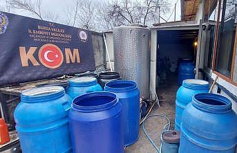 Bursa'da çiftliklerde 2 bin 400 litre sahte içki ele geçirildi