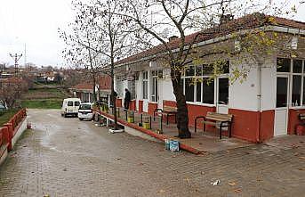 Edirne'de Kovid-19 vakalarının arttığı köyde gönüllü karantina uygulanıyor