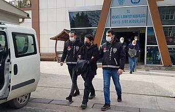 Kocaeli'de gasp ve hırsızlık yaptıkları iddiasıyla 4 şüpheli yakalandı