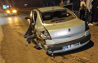 Bursa'da 3 aracın karıştığı kaza