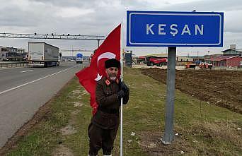 Şehitler için İstanbul'dan Çanakkale'ye yürüyen kişi Keşan'a ulaştı