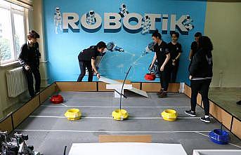 Robotla Türkiye şampiyonu olan öğrencilerin hedefi dünya şampiyonluğu