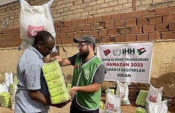 İHH Sudan'da ihtiyaç sahiplerine ramazan yardımı ulaştırdı
