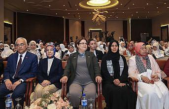 Bakan Derya Yanık, 7. Beytülmakdis Kadın Öncüleri Forumu'nda konuştu