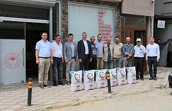 Edirne'de üreticiye  ton kuru fasulye tohumu dağıtıldı