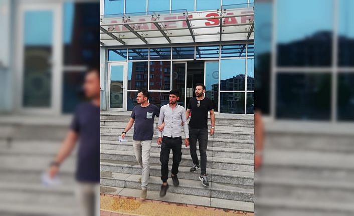 Edirne'de silahlı kavgada  kişi yaralandı