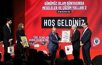 Kılıçdaroğlu Günümüz İslam Dünyasında Meseleler ve Çözüm Yolları Sempozyumu'nda konuştu
