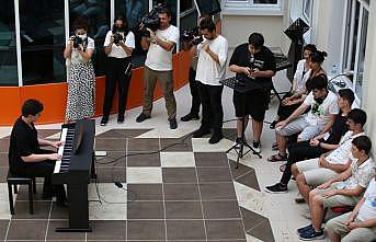 Çanakkale'de buluşan otizmli öğrenciler üniversitedeki müzik eğitimlerini tamamladı