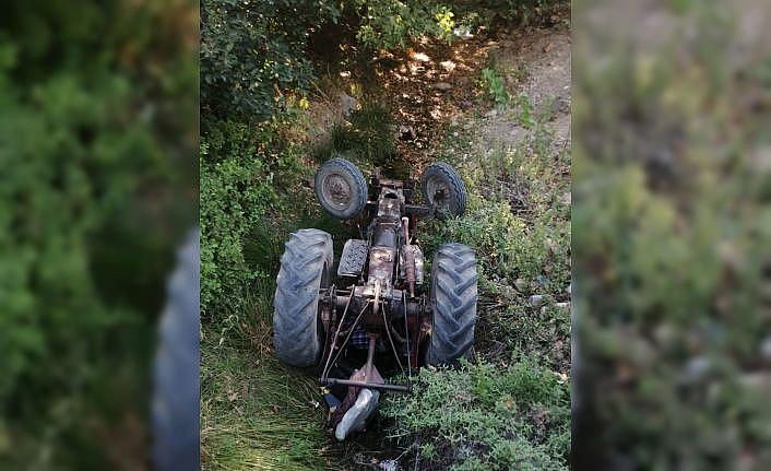 Çanakkale'de devrilen traktörün sürücüsü hayatını kaybetti
