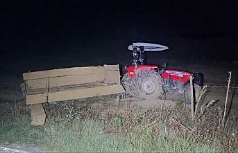 Sakarya'da iki otomobil ve traktörün karıştığı kaza