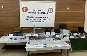 İstanbul'da yabancı uyruklulara sahte belge düzenleyen 4 şüpheli yakalandı