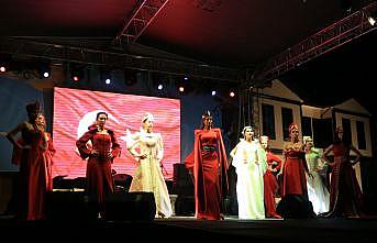 Kırklareli'nde Türk Kırmızısı Ay Beyazı defilesi gerçekleştirildi