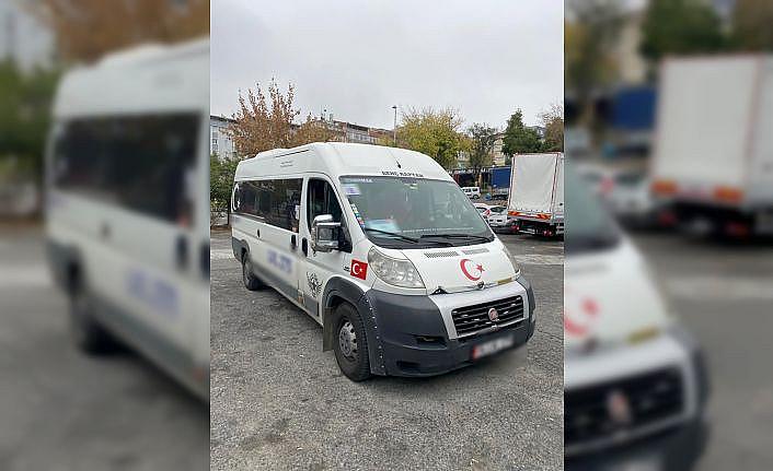 İstanbul'da çakar kullanan servis aracı trafikten men edildi