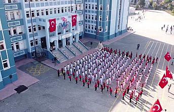 Sakarya'da 333 kişilik öğrenci korosu Cumhuriyet Bayramı'nı kutladı
