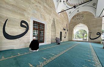 Tarihin izlerini taşıyan Rüstem Paşa Camisi, döneminin mimari özelliklerini yansıtıyor