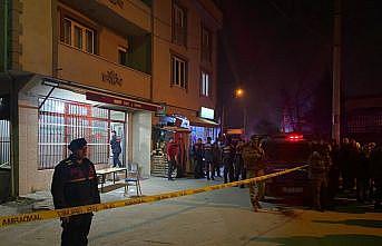 Bursa'da kahvehaneye ateş açarak 2 kişiyi yaralayan 2 zanlı tutuklandı