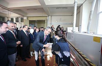 Milli Eğitim Bakanı Özer, Bursa'da meslek lisesi ziyaretinde konuştu