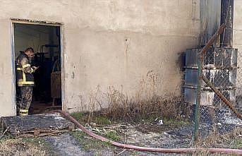 Tekirdağ'da kauçuk fabrikasında çıkan yangın hasara neden oldu