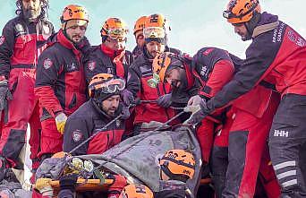 İHH arama kurtarma ekipleri 265 kişiyi enkazdan sağ çıkardı