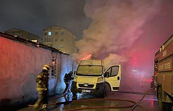 Bursa'da hurda deposunda çıkan yangın söndürüldü