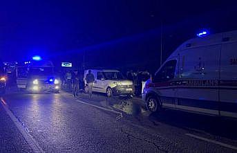 Kocaeli'de zincirleme trafik kazasında 2 kişi yaralandı