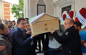 DEVA Partisi Genel Başkanı Ali Babacan Bursa'da cenaze törenine katıldı