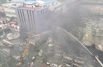 Başakşehir'de fabrikada çıkan yangını söndürme çalışmaları 46 saattir sürüyor
