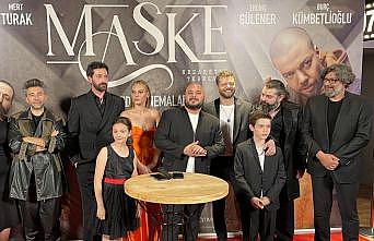 Maske: Nezaketle Tebessüm filminin galası gerçekleştirildi