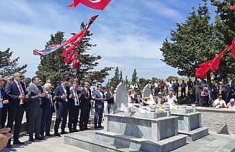 Türklerin Anadolu'dan Rumeli'ye geçişinin 669. yıl dönümünde Gelibolu'da Ece Bey anıldı