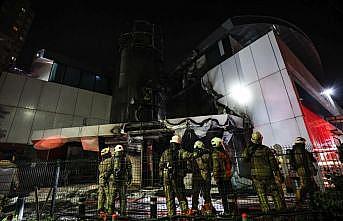 Zeytinburnu'nda elektronik mağazasında çıkan yangın söndürüldü
