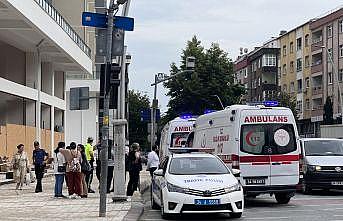 Zeytinburnu'nda tramvayla kamyon çarpıştı 5 kişi yaralandı