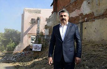 Bursa'da kentsel dönüşüm alanındaki 96 binanın yıkımına başlandı