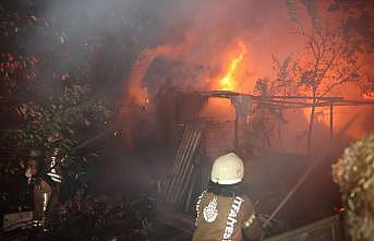Beykoz'da marangoz atölyesinde çıkan yangın söndürüldü
