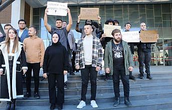 Edirne'de üniversite öğrencileri toplu ulaşım zamlarını protesto etti