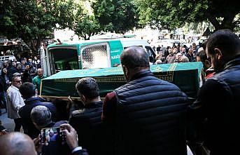 İstanbul'daki trafik kazasında hayatını kaybeden pilotun cenazesi Mersin'de defnedildi