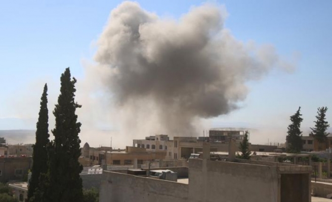 Esed rejiminden İdlib'e hava saldırısı: 25 ölü