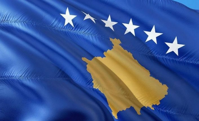KOSOVA'DA HÜKÜMET TÜRK BAYRAĞINA YÖNELİK HAKARETİ KINADI