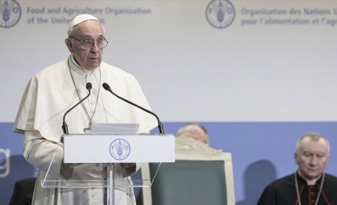 Papa'dan 'yabancı nefretinin geri döndüğü' uyarısı