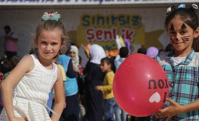 Suriyeli çocuklar için 'sınırsız şenlikler' devam ediyor