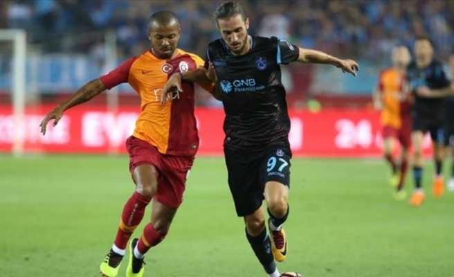 Trabzonspor, Galatasaray'ı 4 golle geçti
