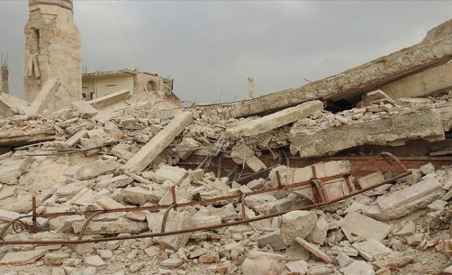ABD öncülüğündeki koalisyon Deyrizor'da yine cami vurdu: 7 ölü