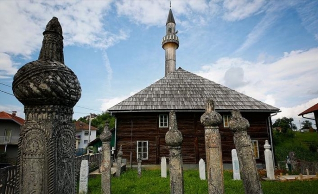 Bosna Hersek'in kartpostallık camileri
