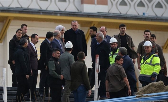 Cumhurbaşkanı Erdoğan, Çamlıca Camisi'nde incelemelerde bulundu