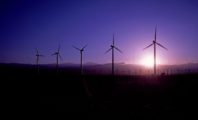 Özbekistan'ın en büyük rüzgar santrali Türk şirkete emanet