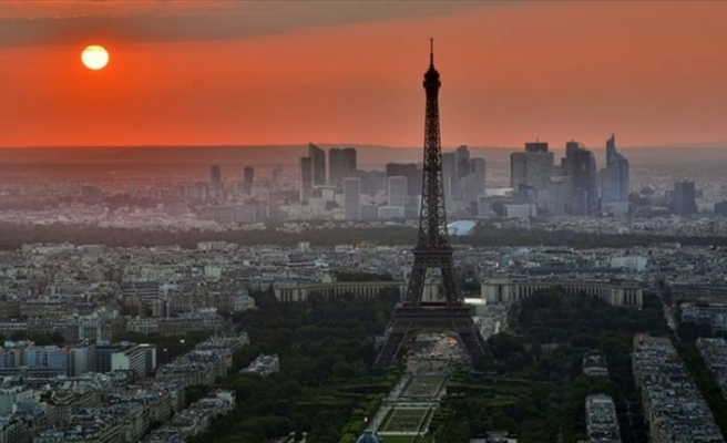Dünya liderleri pazar günü Paris'te toplanacak