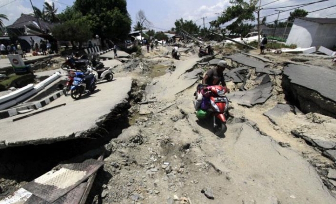 Bu yıl dünyada doğal afetlerde en çok depremler can aldı
