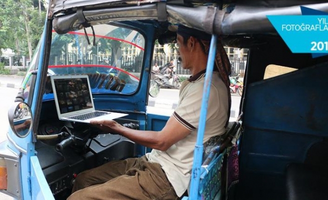 Endonezya’da 'Tuk Tuk' şoförlerinin tercihi 'Gazze'de Türk Bayrağı'